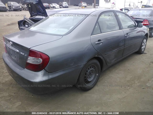 JTDBE32K120116532 - 2002 TOYOTA CAMRY LE/XLE/SE ნაცრისფერი ფოტო 4