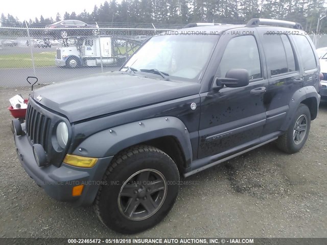 1J4GL38K95W682579 - 2005 JEEP LIBERTY RENEGADE BLACK photo 2