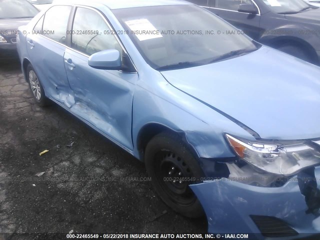 4T4BF1FKXCR256165 - 2012 TOYOTA CAMRY SE/LE/XLE 蓝色 照片 6