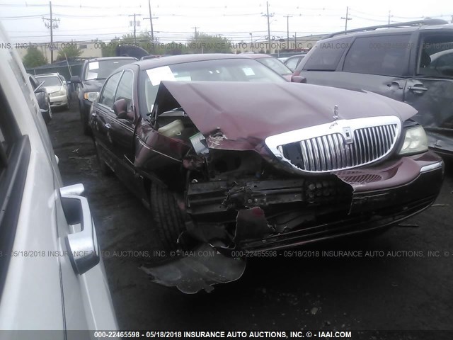 1LNHM83W34Y688598 - 2004 LINCOLN TOWN CAR ULTIMATE MAROON photo 1