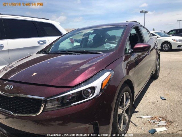 3KPFL4A7XJE198972 - 2018 KIA FORTE LX/S PURPLE photo 13