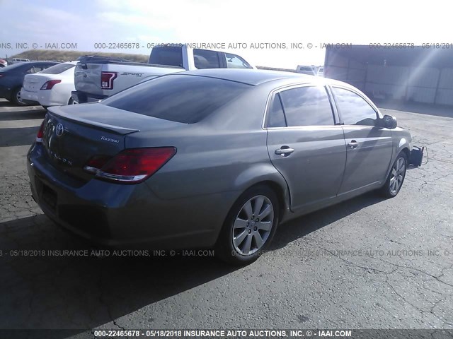 4T1BK36B17U208397 - 2007 TOYOTA AVALON XL/XLS/TOURING/LIMITED GRAY photo 4