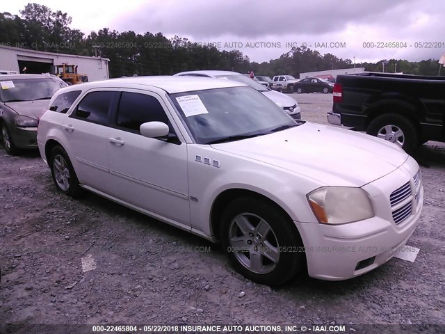 2D4FV47V66H460615 - 2006 DODGE MAGNUM SXT WHITE photo 1