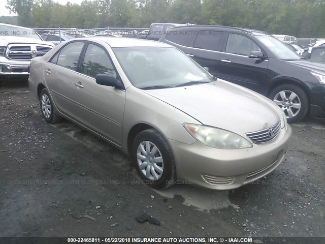 4T1BE32K35U946843 - 2005 TOYOTA CAMRY LE/XLE/SE თაფლისფერი ფოტო 1