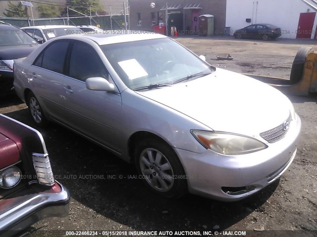 4T1BF30K02U003613 - 2002 TOYOTA CAMRY LE/XLE/SE ბეჟი ფოტო 1