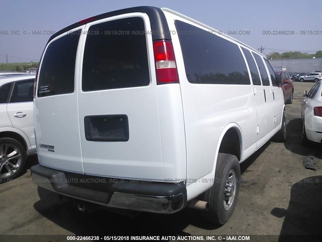 1GAZG1FG0D1185303 - 2013 CHEVROLET EXPRESS G3500 LT WHITE photo 4