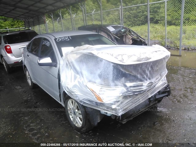 1FAHP35N08W134574 - 2008 FORD FOCUS SE/SEL/SES SILVER photo 1