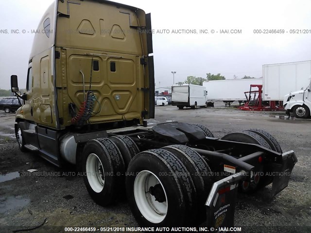 3AKJGLDR3ESFU3004 - 2014 FREIGHTLINER CASCADIA 125  GOLD photo 3