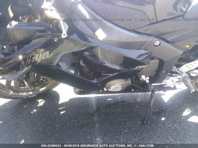 JKBZXJC166A034868 - 2006 KAWASAKI ZX636 C1 BLACK photo 9