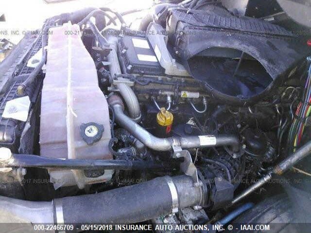 1FUGGLDR6HLGZ8740 - 2017 FREIGHTLINER CASCADIA 125  RED photo 9