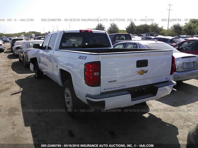 3GCUKREC1HG135255 - 2017 CHEVROLET SILVERADO K1500 LT WHITE photo 3