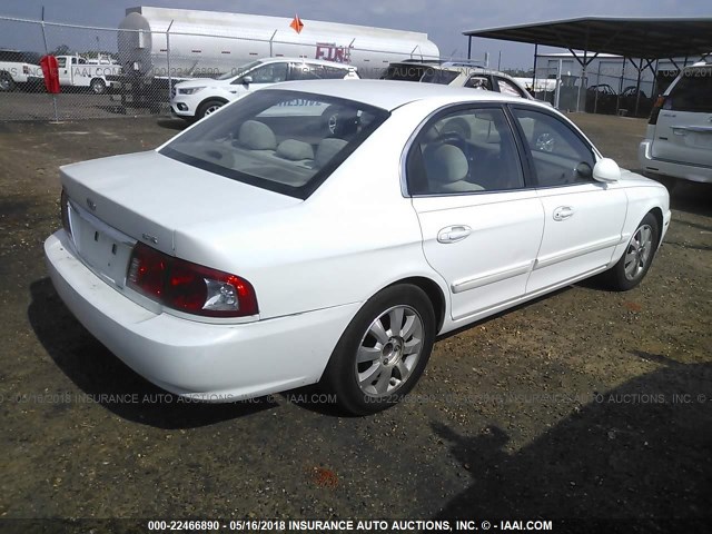 KNAGD128055413264 - 2005 KIA OPTIMA LX/EX WHITE photo 4