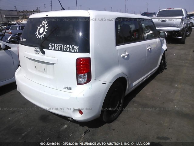 JTLZE4FE9B1121601 - 2011 TOYOTA SCION XB WHITE photo 4