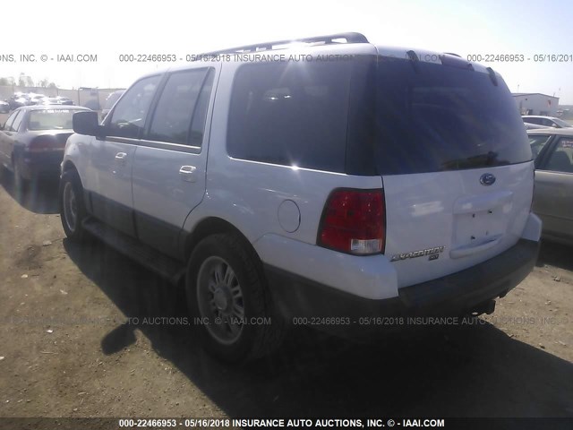 1FMPU16505LB09362 - 2005 FORD EXPEDITION XLT WHITE photo 3