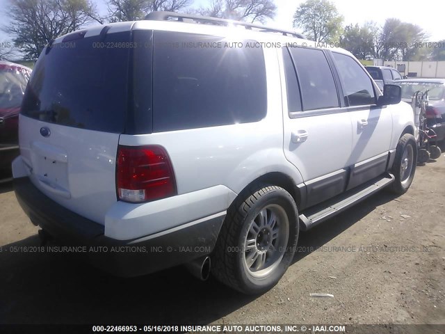 1FMPU16505LB09362 - 2005 FORD EXPEDITION XLT WHITE photo 4