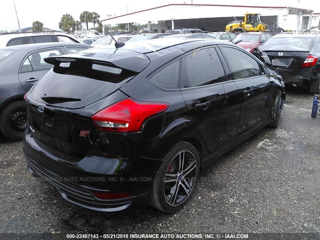 1FADP3L94HL333892 - 2017 FORD FOCUS ST BLACK photo 4