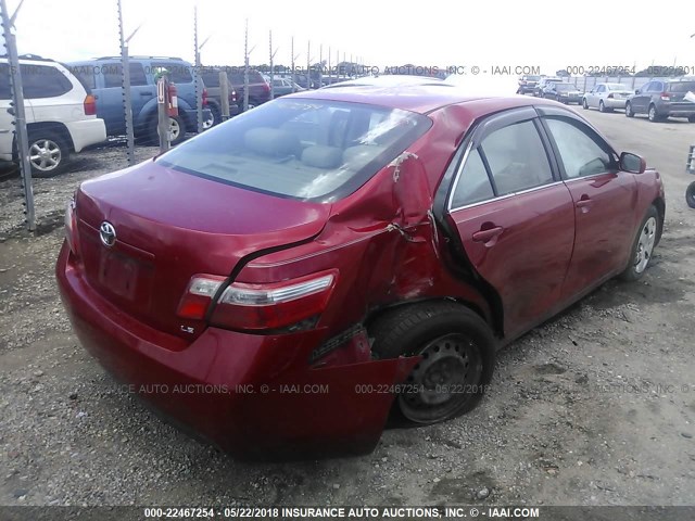 4T1BE46K08U216988 - 2008 TOYOTA CAMRY CE/LE/XLE/SE RED photo 4