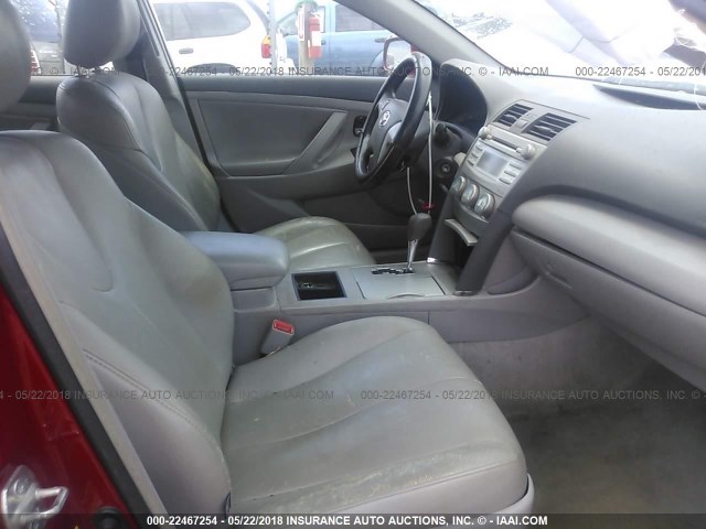 4T1BE46K08U216988 - 2008 TOYOTA CAMRY CE/LE/XLE/SE RED photo 5