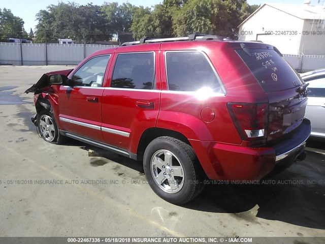 1J8HR58205C675177 - 2005 JEEP GRAND CHEROKEE LIMITED RED photo 3