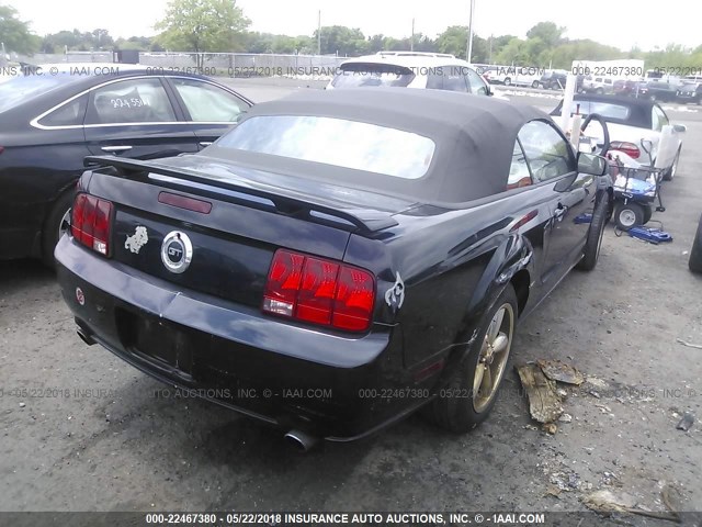 1ZVHT85H765237598 - 2006 FORD MUSTANG GT BLACK photo 4