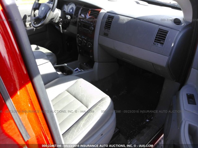 1D4HB48D64F136912 - 2004 DODGE DURANGO SLT RED photo 5