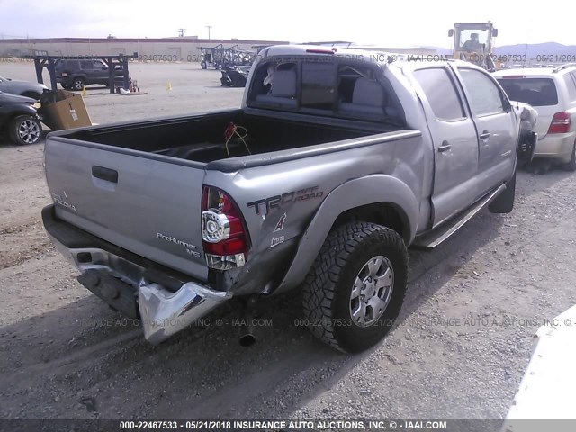 3TMJU4GN1EM172429 - 2014 TOYOTA TACOMA DOUBLE CAB PRERUNNER SILVER photo 4
