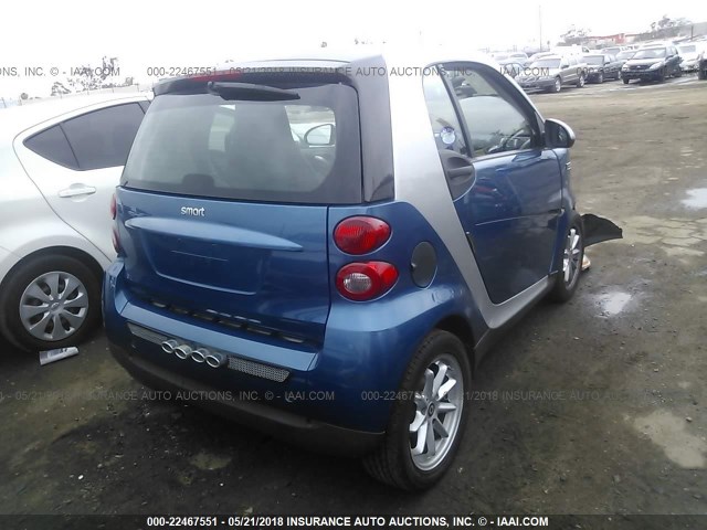 WMEEJ31X39K277860 - 2009 SMART FORTWO PURE/PASSION BLUE photo 4