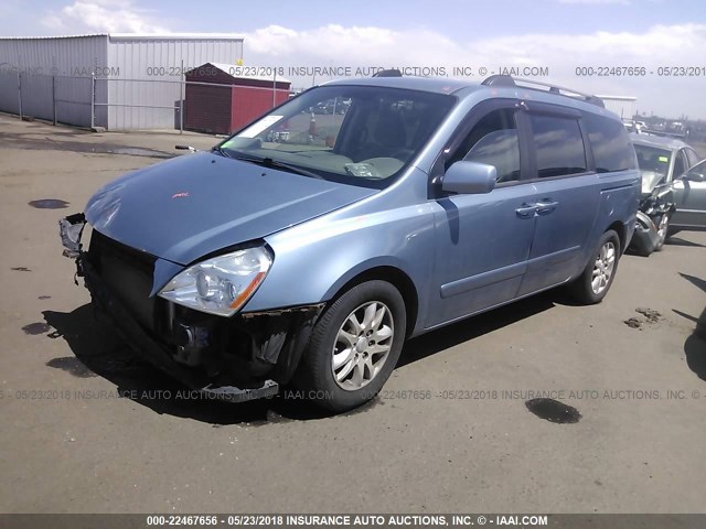 KNDMB233286240043 - 2008 KIA SEDONA EX/LX Light Blue photo 2