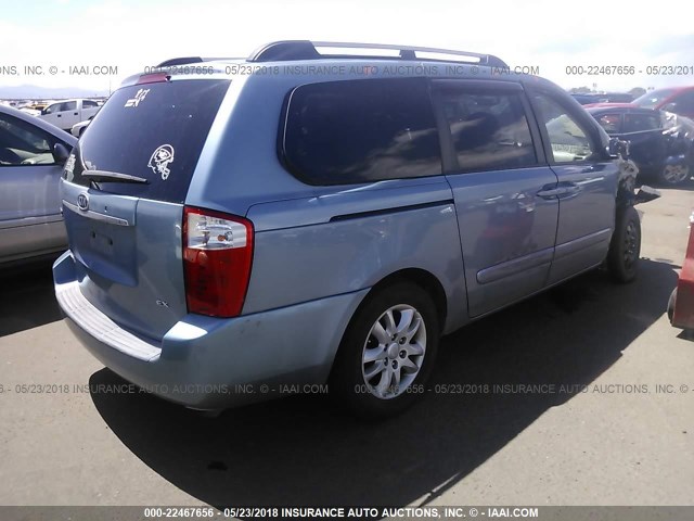 KNDMB233286240043 - 2008 KIA SEDONA EX/LX Light Blue photo 4