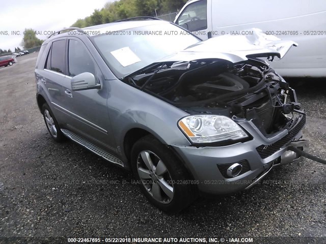 4JGBB8GB8BA759139 - 2011 MERCEDES-BENZ ML 350 4MATIC SILVER photo 1