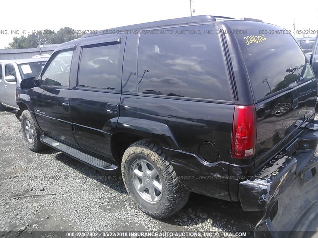 1GYEK13RXXR405492 - 1999 CADILLAC ESCALADE BLACK photo 2