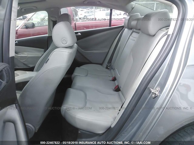 WVWAU73C76E107212 - 2006 VOLKSWAGEN PASSAT GRAY photo 8