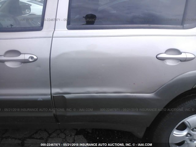 4F2CU09102KM28736 - 2002 MAZDA TRIBUTE LX/ES 金色 照片 6