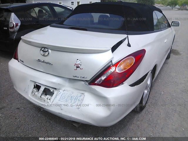 4T1FA38P94U036452 - 2004 TOYOTA CAMRY SOLARA SE/SLE WHITE photo 6