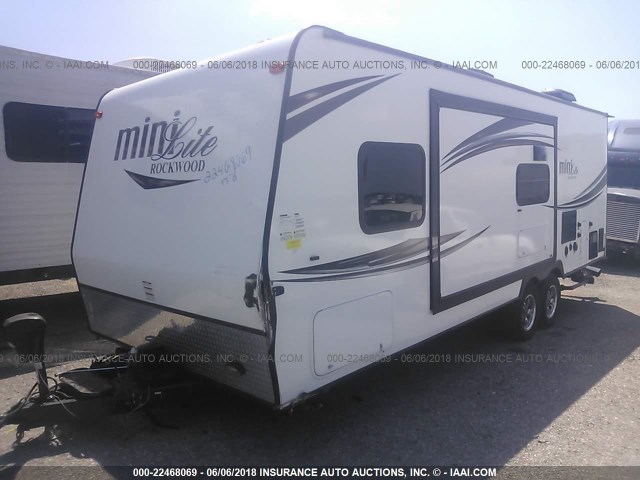 4X4TRLA28GD407016 - 2016 FOREST RIVER ROCKWOOD MINI LITE  WHITE photo 2