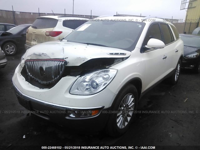 5GALVBED8AJ111401 - 2010 BUICK ENCLAVE CXL WHITE photo 2