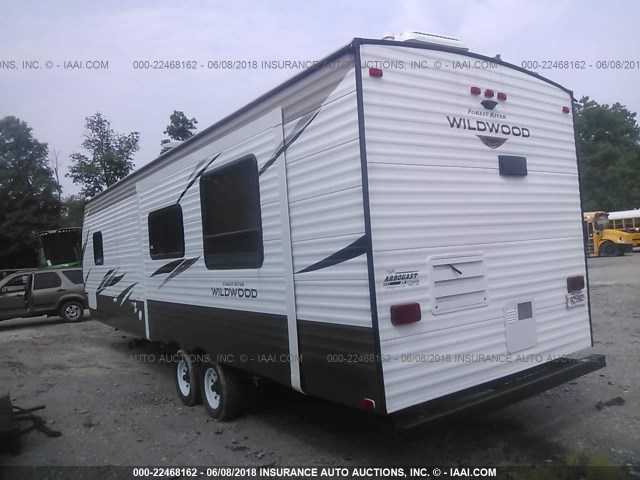 4X4TWDC24JA263811 - 2018 FOREST RIVER WILDWOOD  白色 照片 3