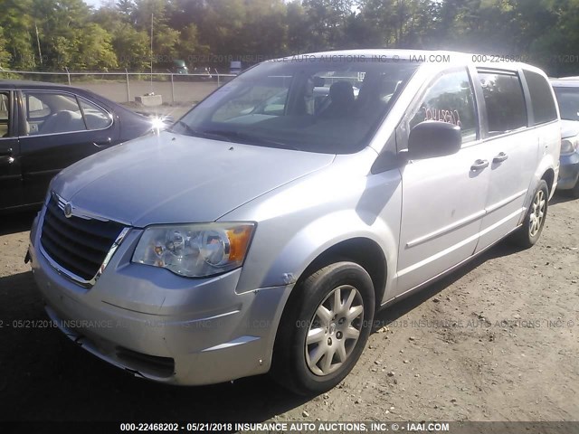 2A8HR44H98R708550 - 2008 CHRYSLER TOWN & COUNTRY LX SILVER photo 2