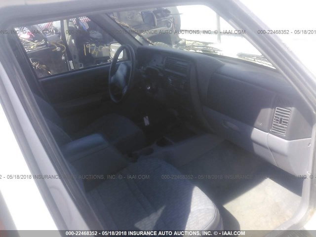 1J4FJ68S9WL101278 - 1998 JEEP CHEROKEE SPORT/CLASSIC Biały zdjęcie 5