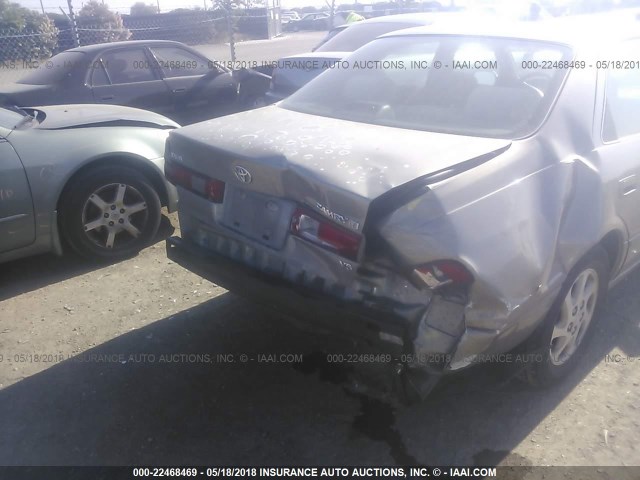 JT2BF22K5X0172965 - 1999 TOYOTA CAMRY LE/XLE Kahverengi fotoğraf 6