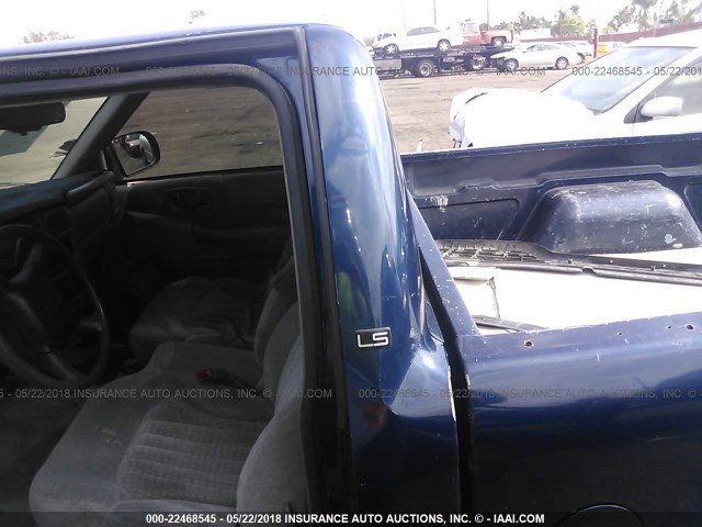 1GCCS1455Y8210447 - 2000 CHEVROLET S TRUCK S10 BLUE photo 8