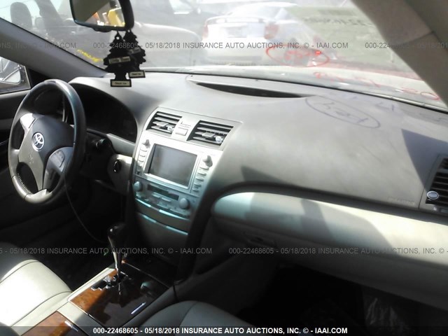 4T1BK3EK6BU128510 - 2011 TOYOTA CAMRY SE/LE/XLE BLACK photo 5