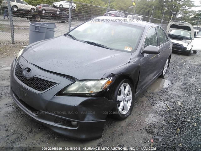4T1BE46K09U389217 - 2009 TOYOTA CAMRY SE/LE/XLE GRAY photo 2