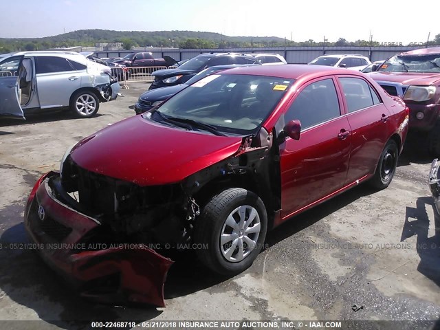 1NXBU4EEXAZ384710 - 2010 TOYOTA COROLLA S/LE/XLE RED photo 2