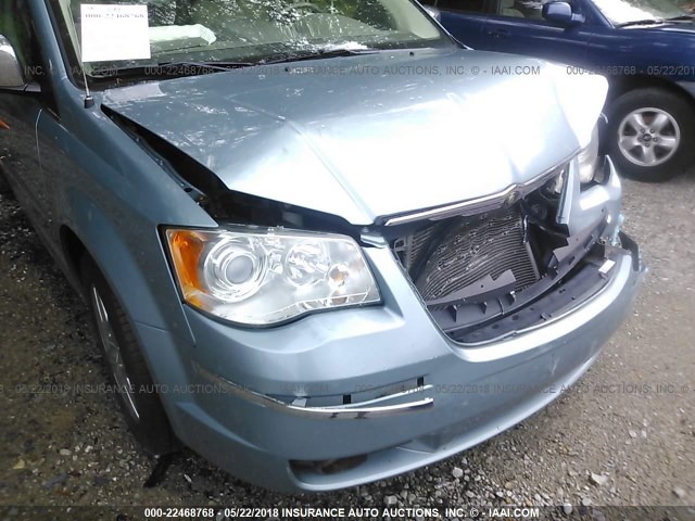 2A8HR64X49R609042 - 2009 CHRYSLER TOWN & COUNTRY LIMITED Light Blue photo 6