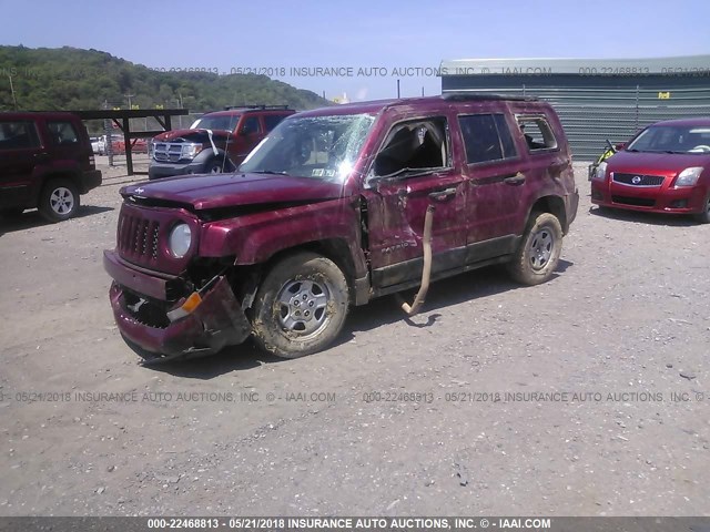 1C4NJPBAXED589060 - 2014 JEEP PATRIOT SPORT RED photo 2