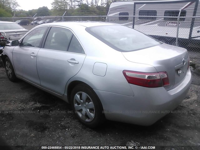 4T4BE46K19R097954 - 2009 TOYOTA CAMRY SE/LE/XLE SILVER photo 3