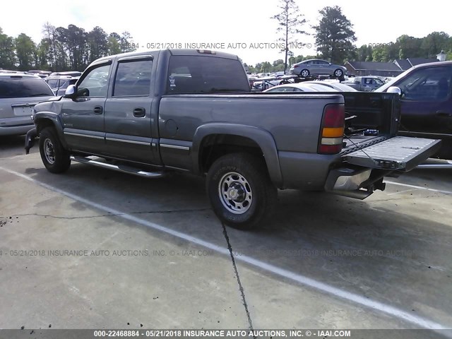 1GCGC13UX2F111990 - 2002 CHEVROLET SILVERADO C1500 HEAVY DUTY GRAY photo 3