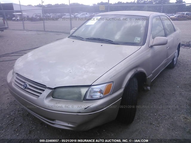 4T1BG22K4XU922509 - 1999 TOYOTA CAMRY CE/LE/XLE ოქროსფერი ფოტო 2