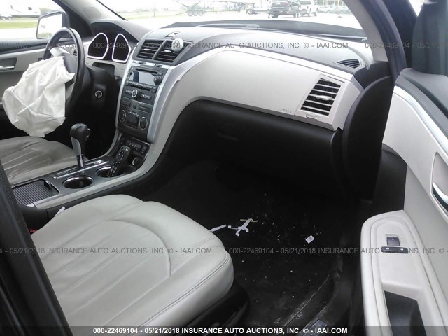 1GNKVLED8CJ111375 - 2012 CHEVROLET TRAVERSE LTZ BLACK photo 5